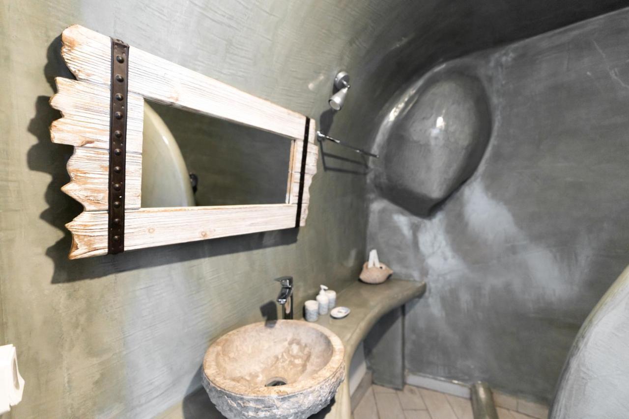 Cally Cave House Тира Экстерьер фото